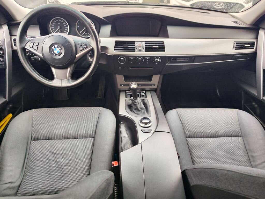 BMW Řada 5 Kombi 2,5 l 130 kw