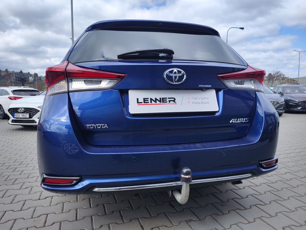 Toyota Auris Kombi 1,6 l 82 kw