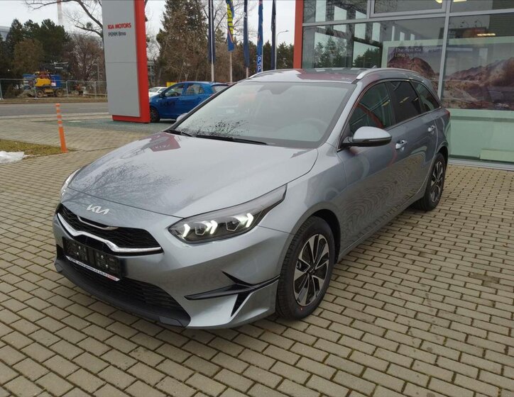 KIA Ceed 4