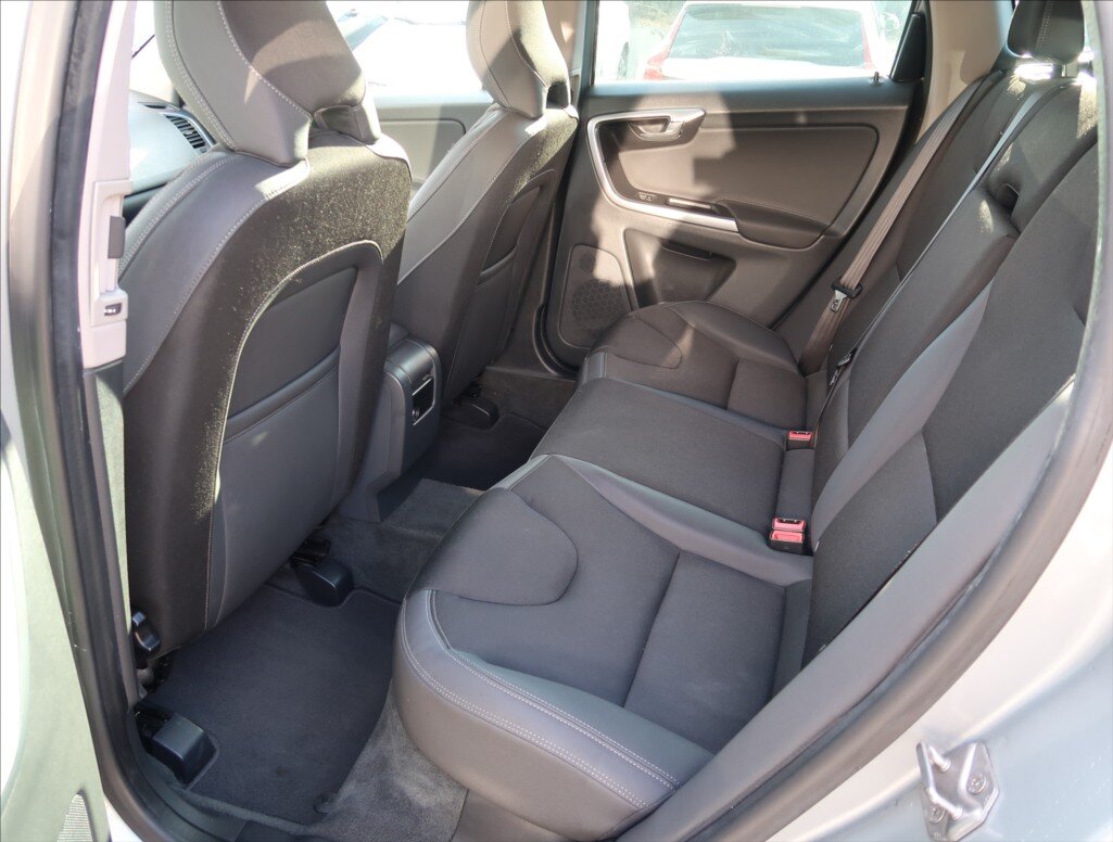 Volvo XC60 SUV 2,4 l 158 kw