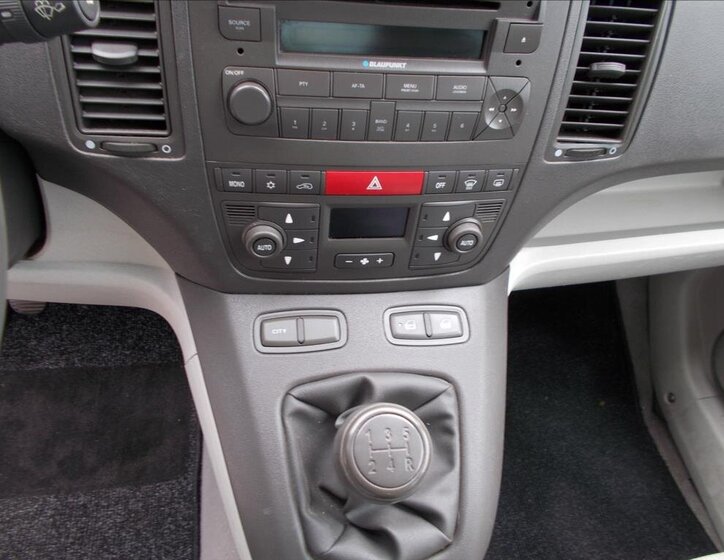 Fiat Idea Hatchback 1,9 l 74 kw