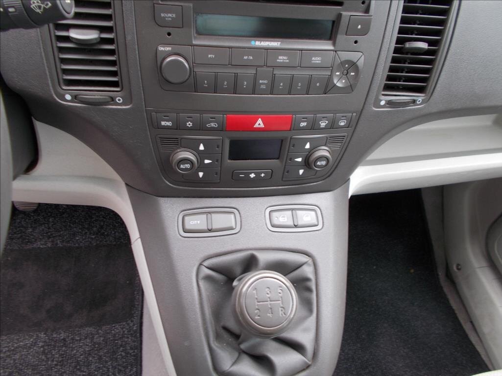 Fiat Idea Hatchback 1,9 l 74 kw