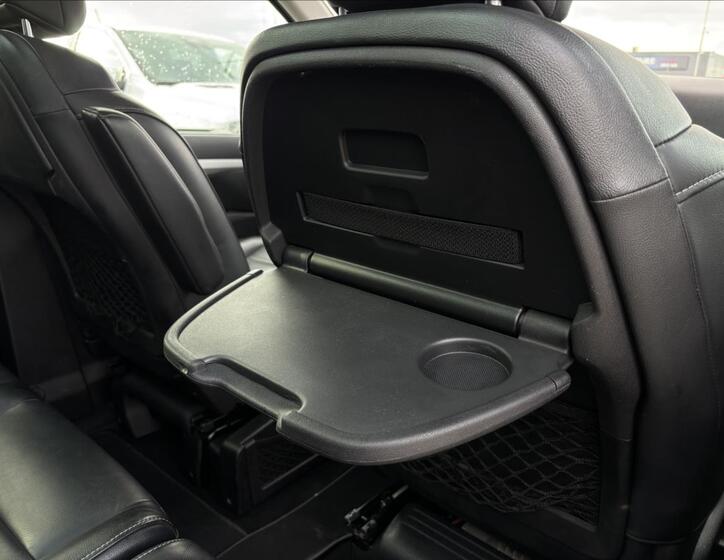 Peugeot Traveller 19