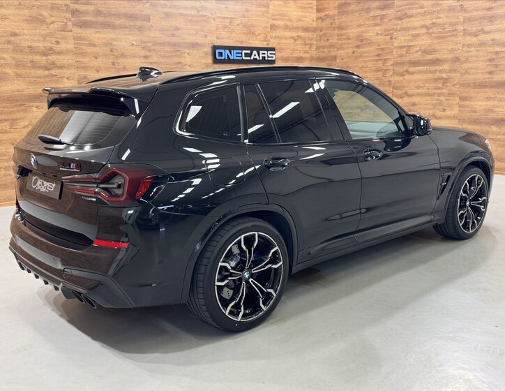 BMW X3 SUV / Terénní 3,0 l 353 kw