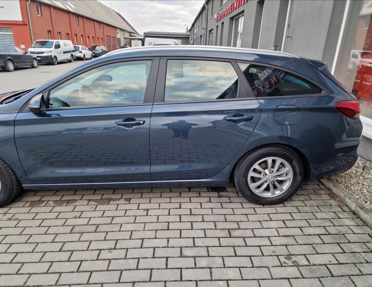 Hyundai i30 Kombi 1,6 l 85 kw