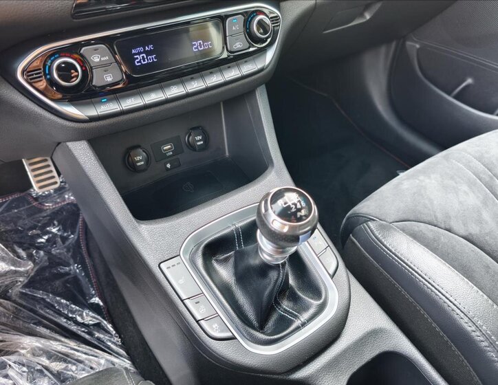 Hyundai i30 Hatchback 2,0 l 206 kw