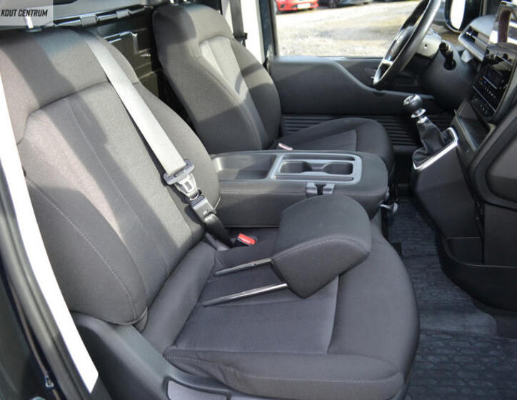 Hyundai Staria 13