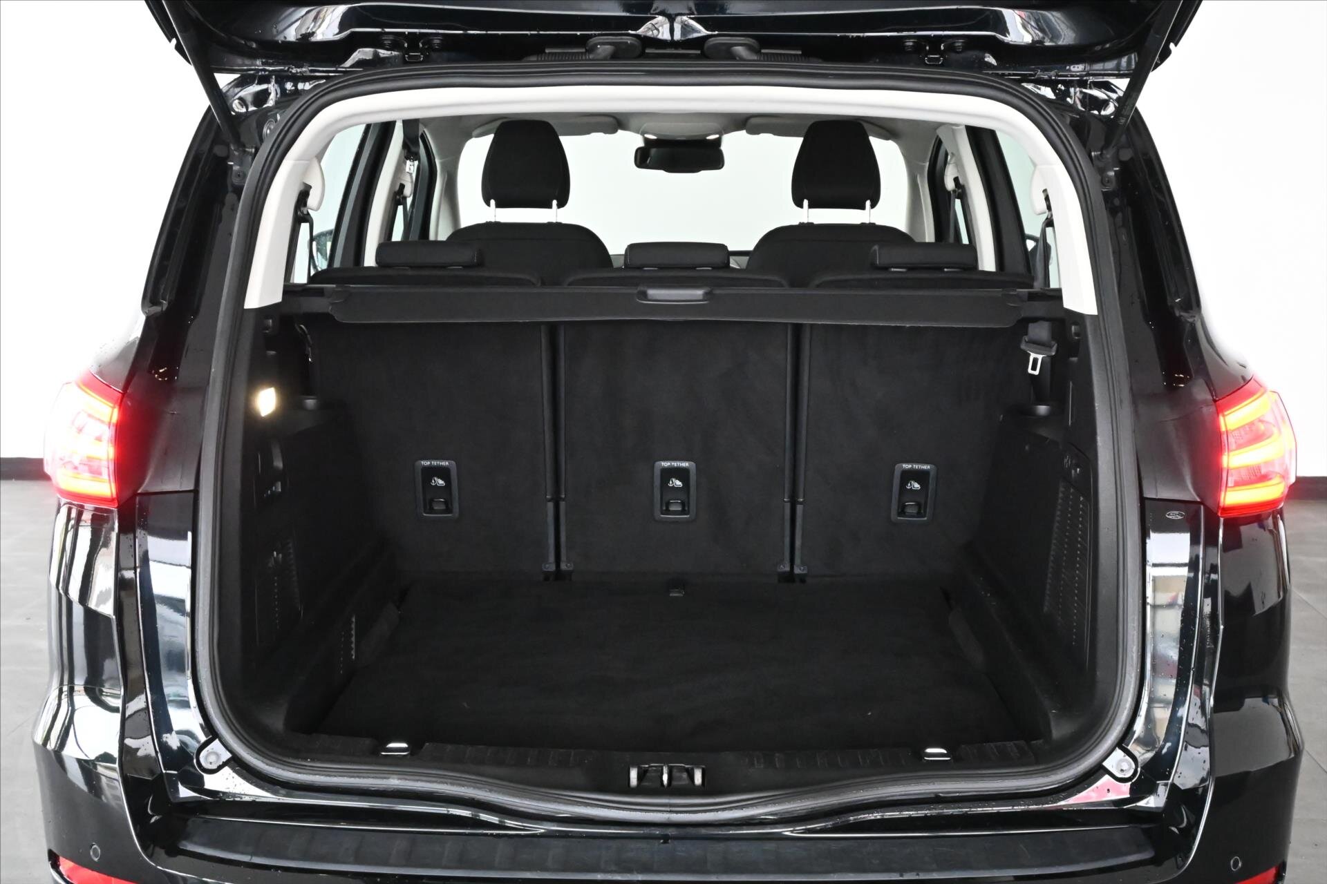 Ford S-MAX MPV 2,0 l 110 kw