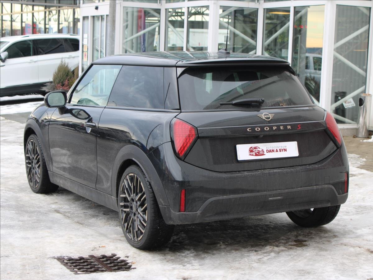 Mini Cooper Hatchback 2,0 l 150 kw