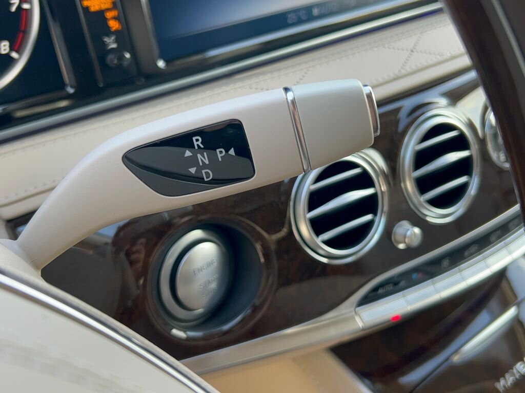 Mercedes-Benz Třídy S Sedan / Limuzína 6,0 l 390 kw