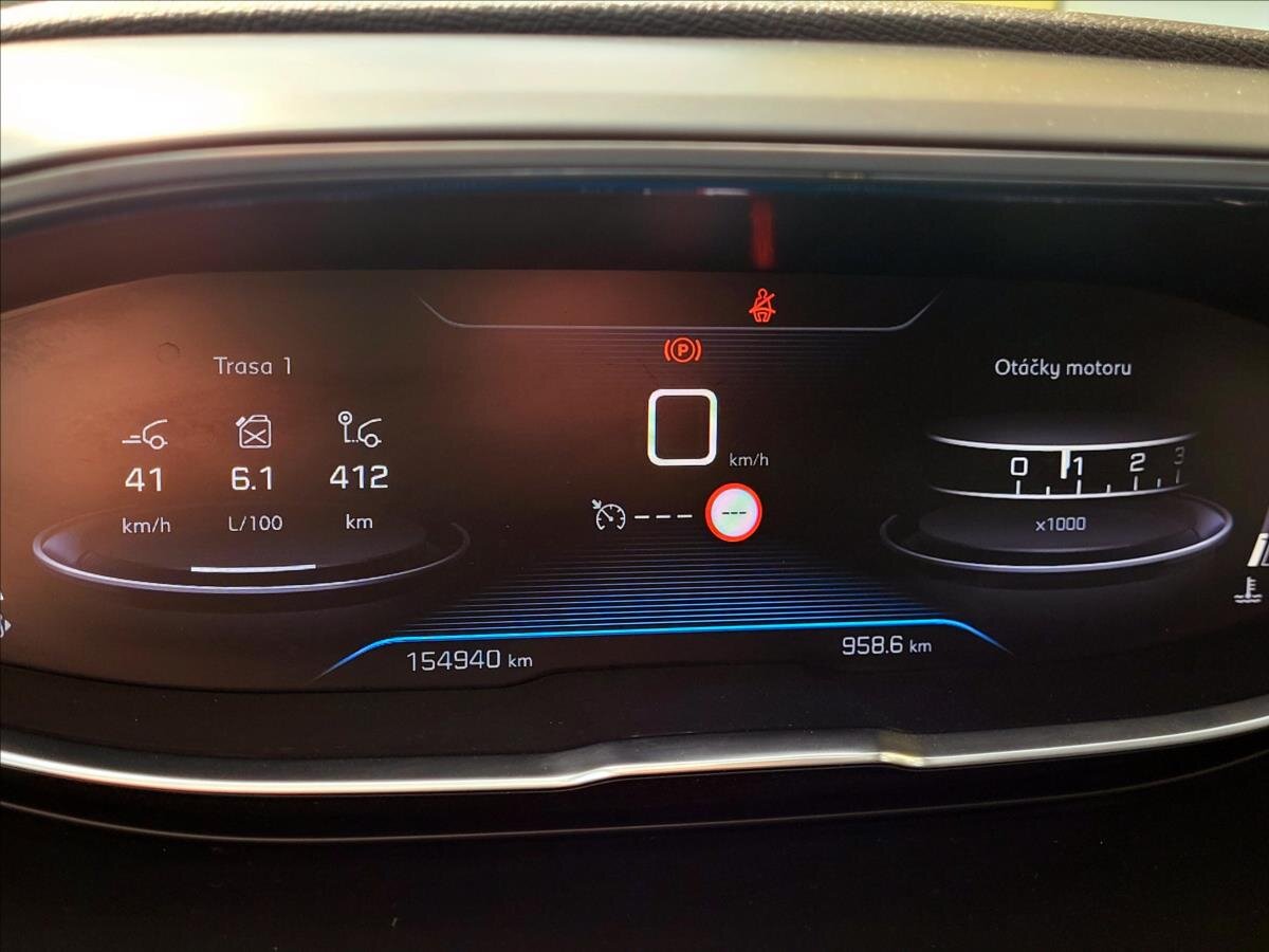 Peugeot 3008 SUV / Terénní 1,5 l 96 kw