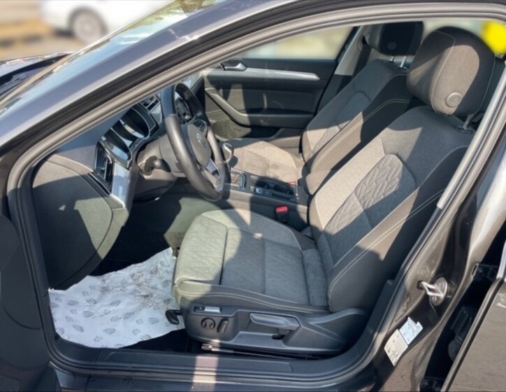 Volkswagen Passat Kombi 1,5 l 110 kw