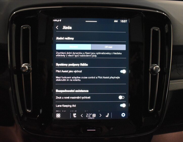 Volvo C40 SUV 0,0 185 kw