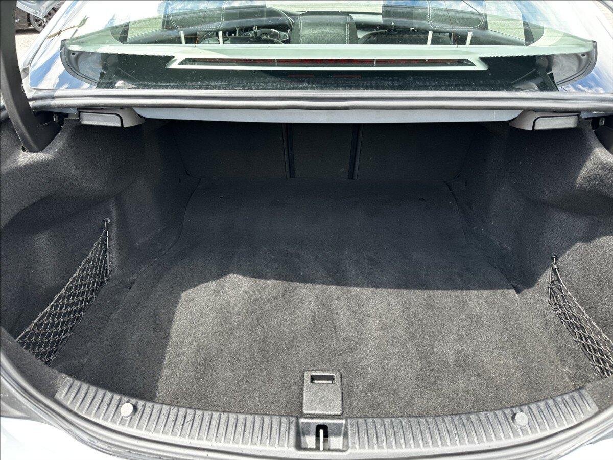 Mercedes-Benz Třídy C Sedan 1,6 l 115 kw