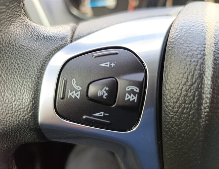 Ford B-MAX MPV 1,4 l 66 kw