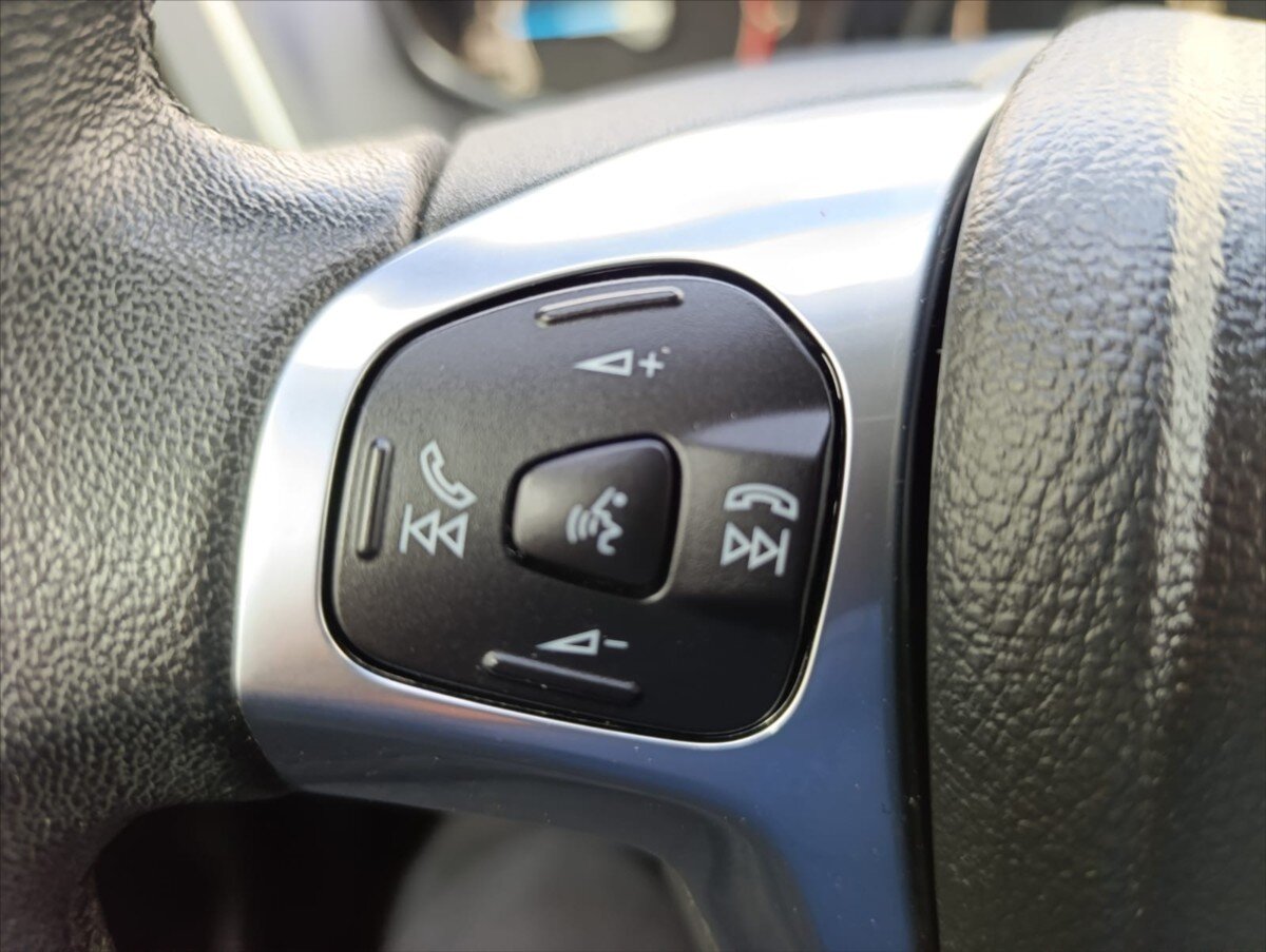 Ford B-MAX MPV 1,4 l 66 kw