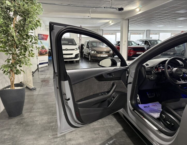 Audi RS 4 Kombi 2,9 l 331 kw