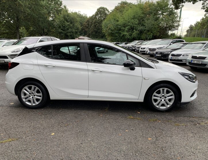 Opel Astra Hatchback 1,5 l 77 kw