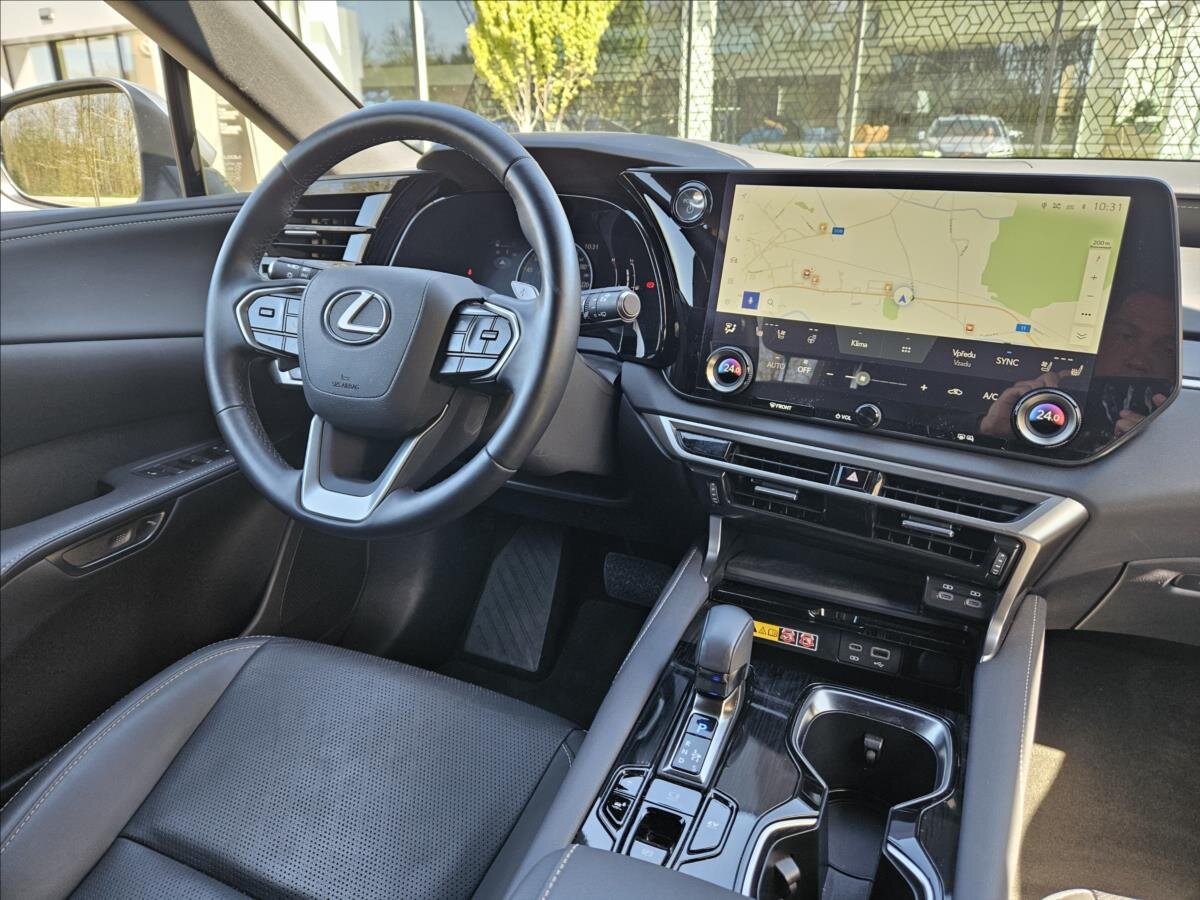 Lexus RX 350h SUV / Terénní 2,5 l 184 kw