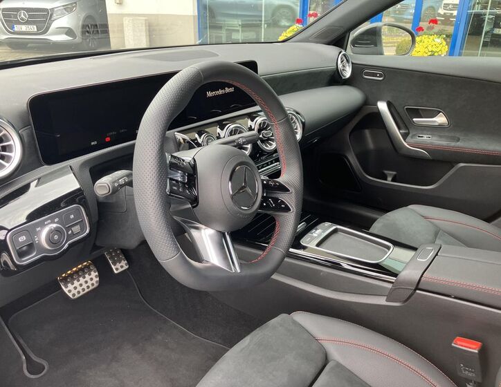 Mercedes-Benz Třídy A 9