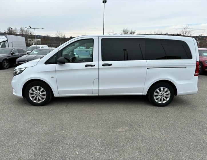 Mercedes-Benz Vito 2