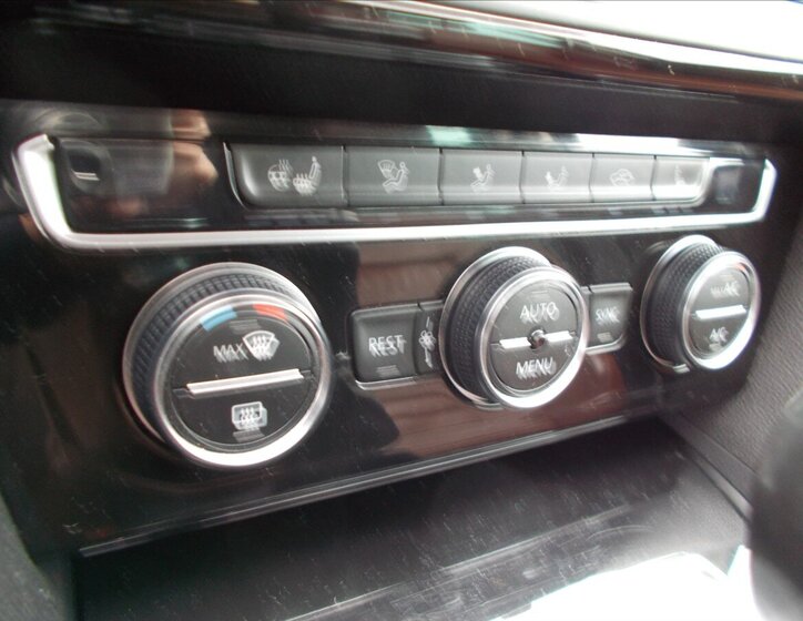 Volkswagen Passat Kombi 1,4 l 110 kw