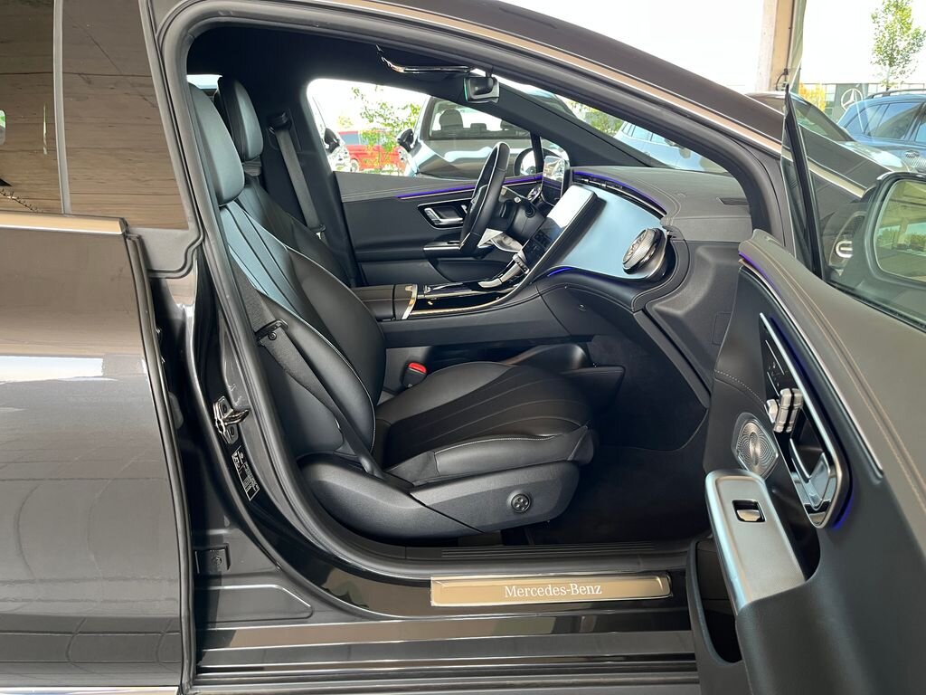 Mercedes-Benz EQE Sedan / Limuzína 0,0 180 kw