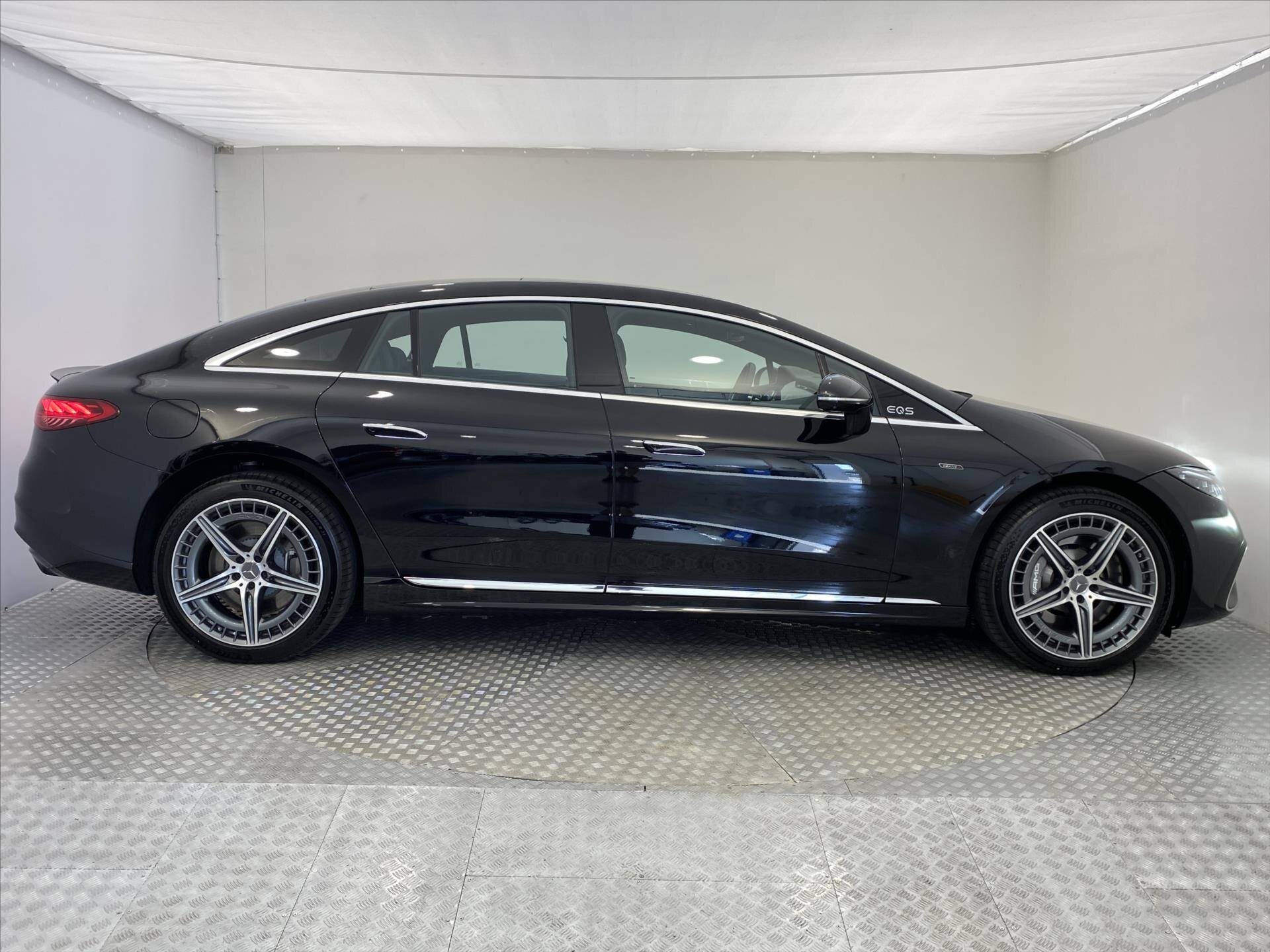 Mercedes-Benz EQS Liftback 0,0 484 kw