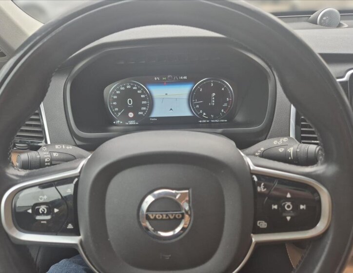 Volvo XC90 SUV / Terénní 2,0 l 165 kw