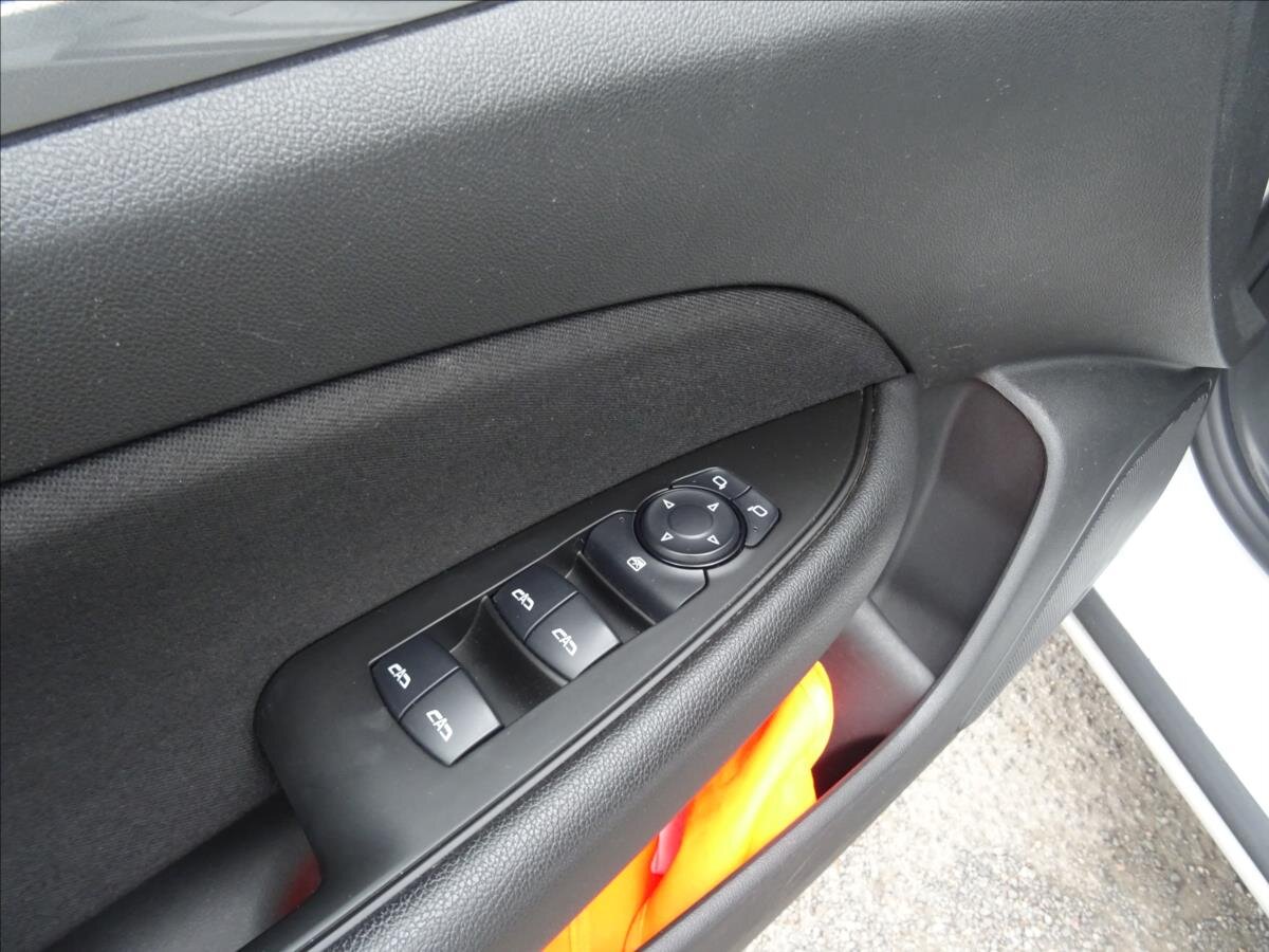 Opel Insignia Kombi 2,0 l 125 kw