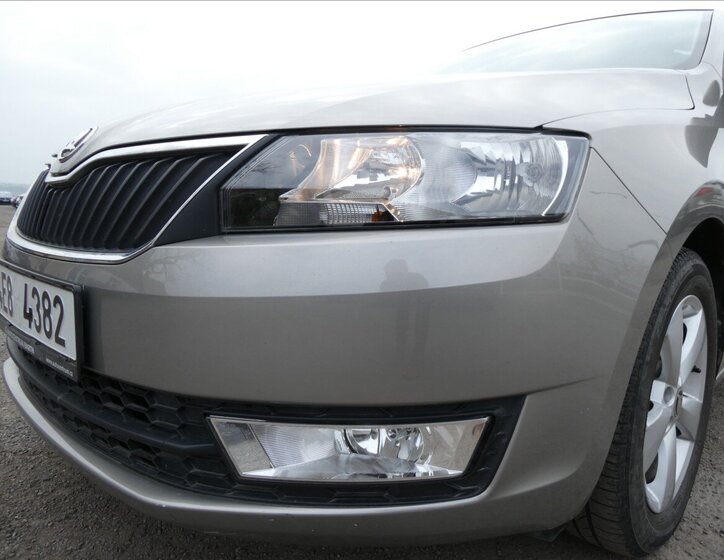 Škoda Rapid Sedan / Limuzína 1,2 l 77 kw