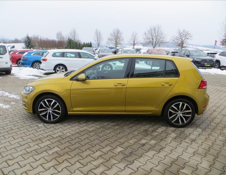 Volkswagen Golf Hatchback 999,0 85 kw