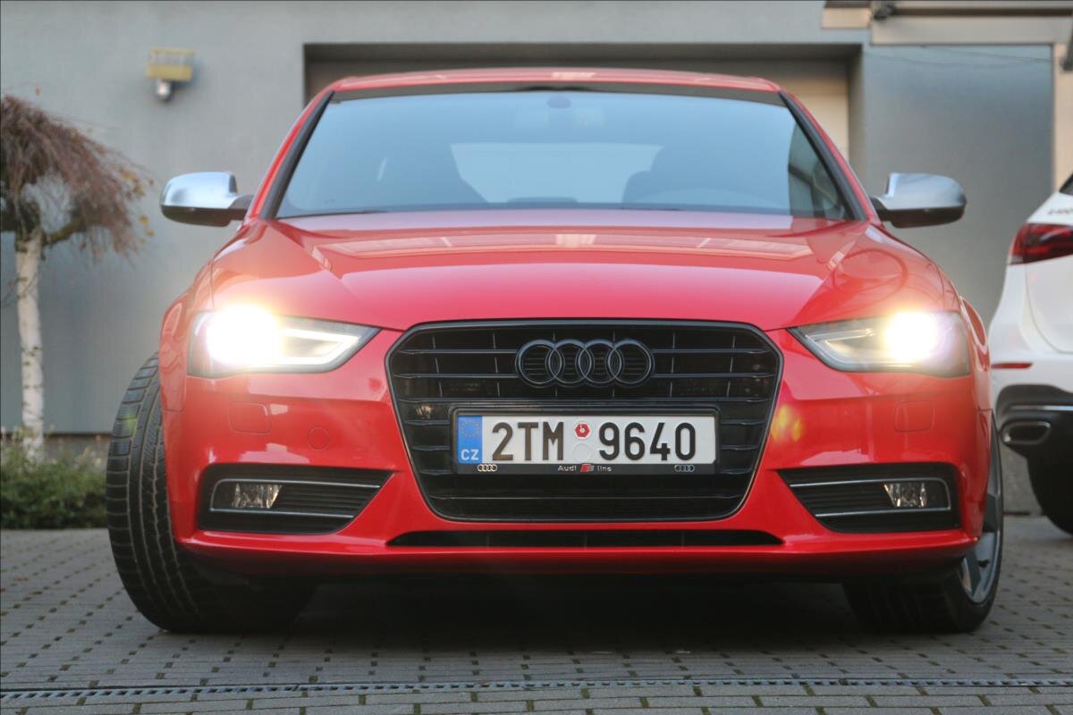 Audi S4