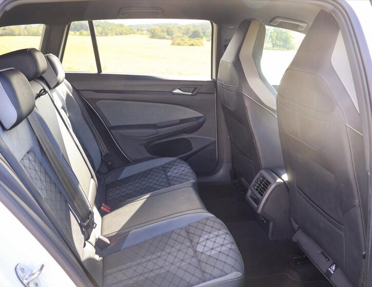 Volkswagen Golf Kombi 2,0 l 110 kw