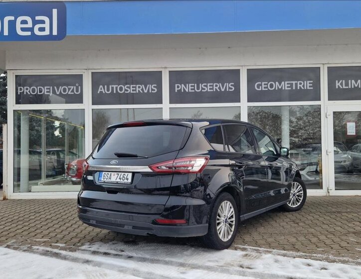 Ford S-MAX 4