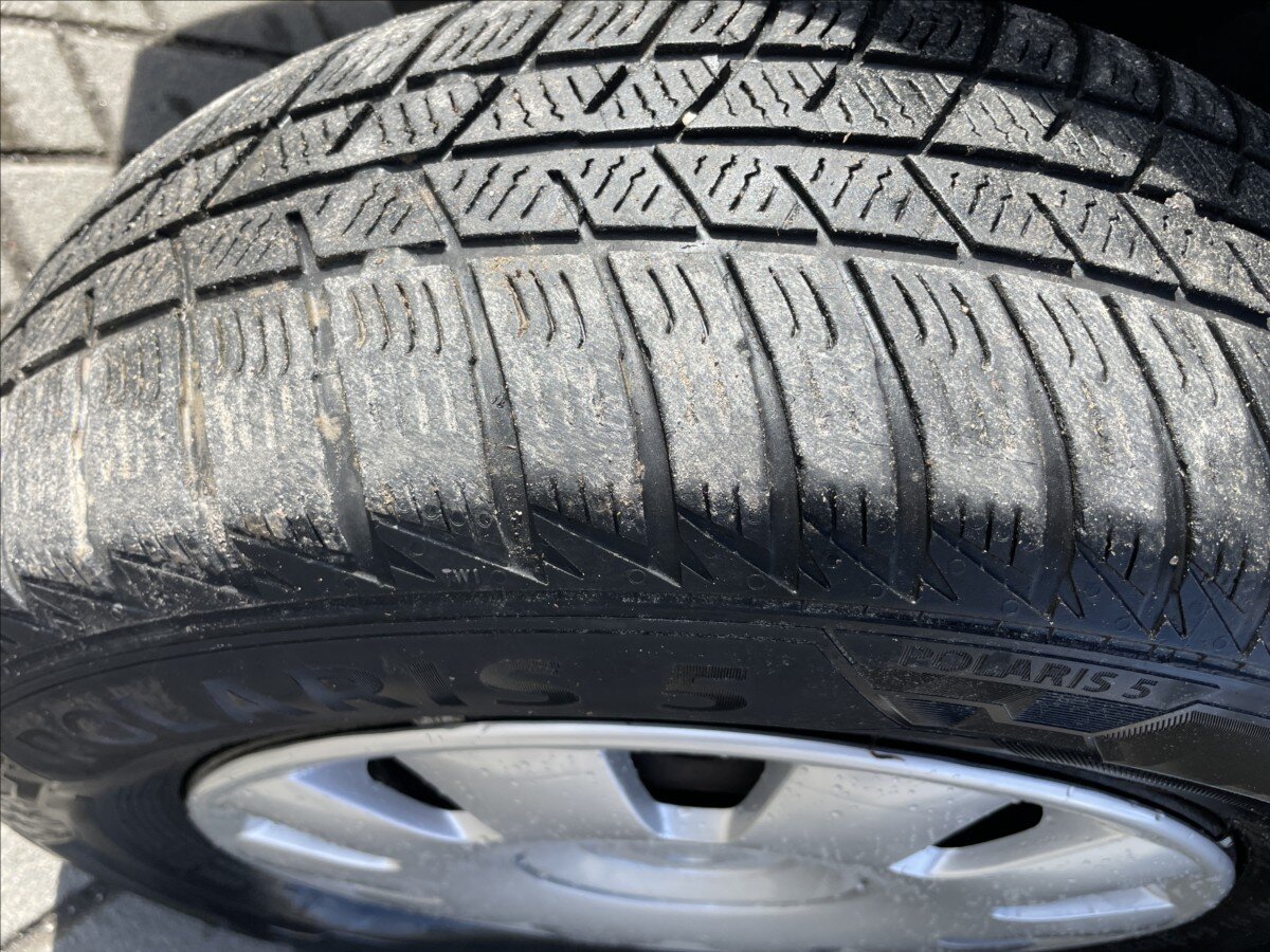 Volkswagen Caddy Kombi 1,6 l 75 kw