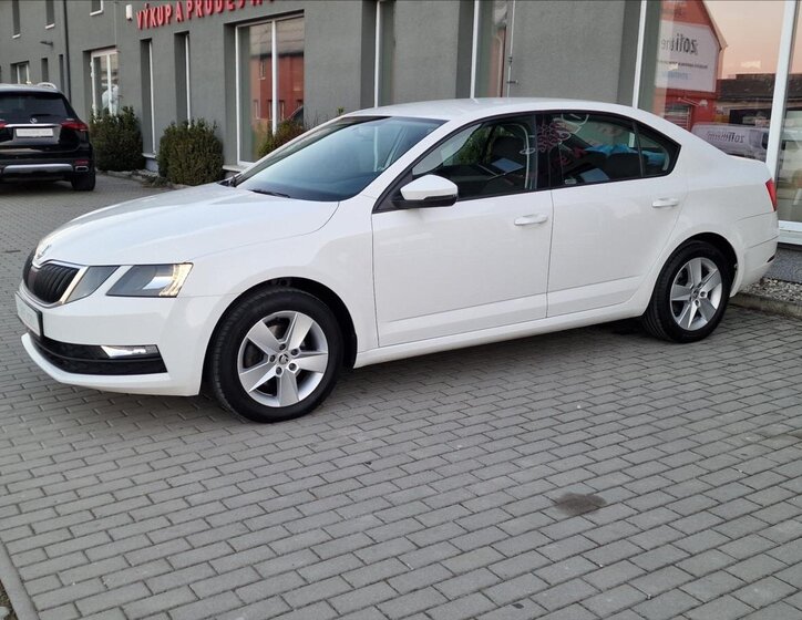 Škoda Octavia Liftback 2,0 l 110 kw