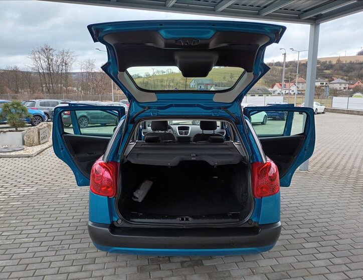 Peugeot 207 Kombi 1,4 l 54 kw