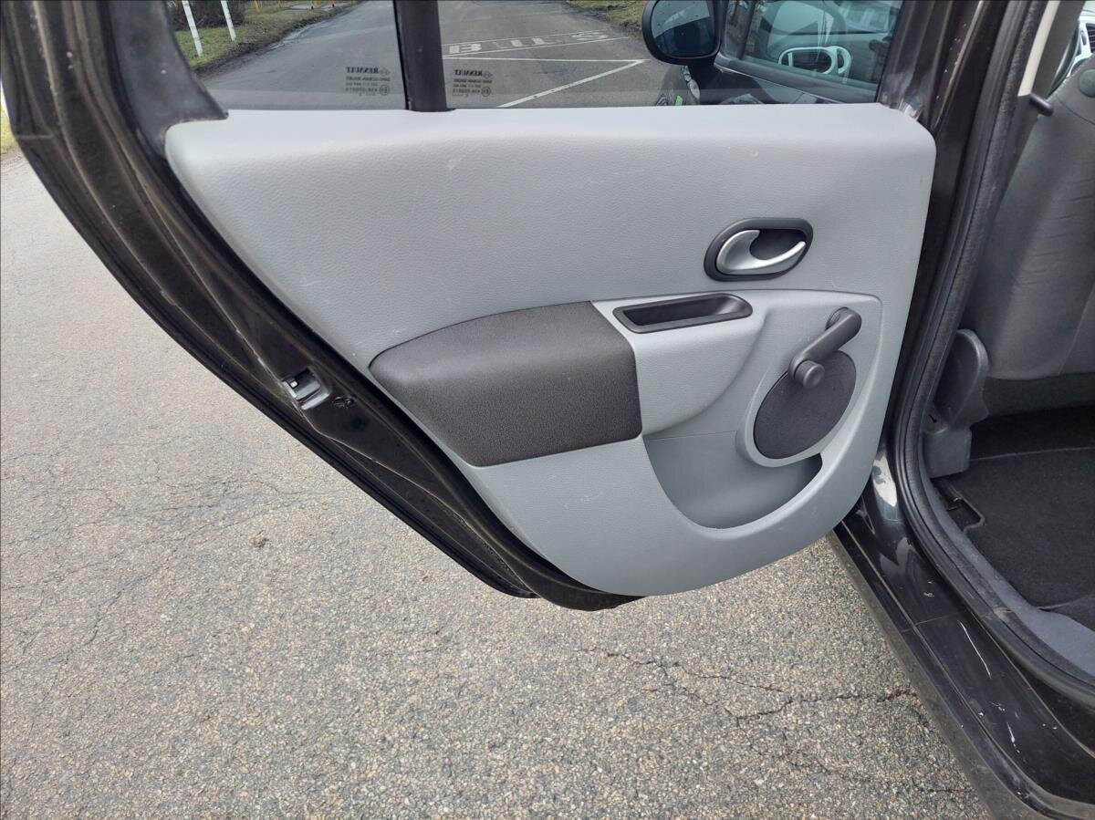 Renault Modus Hatchback 1,1 l 55 kw