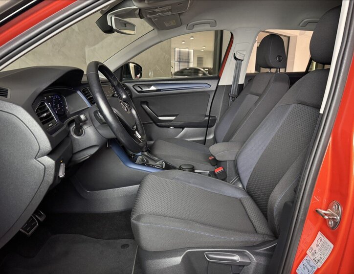 Volkswagen T-Roc SUV / Terénní 1,5 l 110 kw