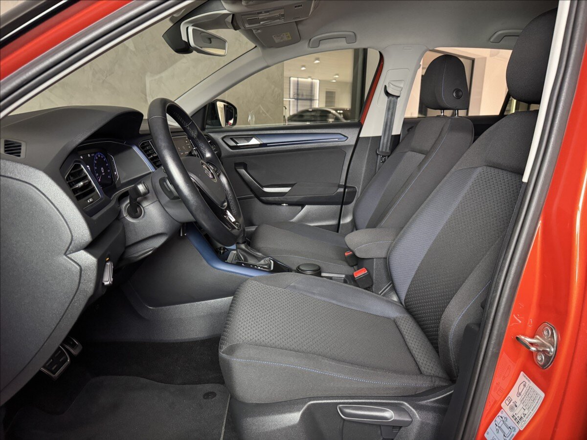 Volkswagen T-Roc SUV / Terénní 1,5 l 110 kw