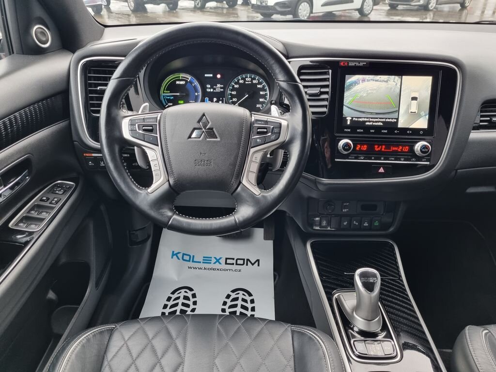 Mitsubishi Outlander SUV 2,4 l 165 kw