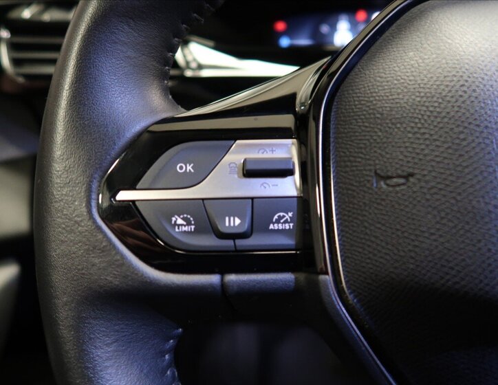 Peugeot 308 Kombi 1,2 l 96 kw