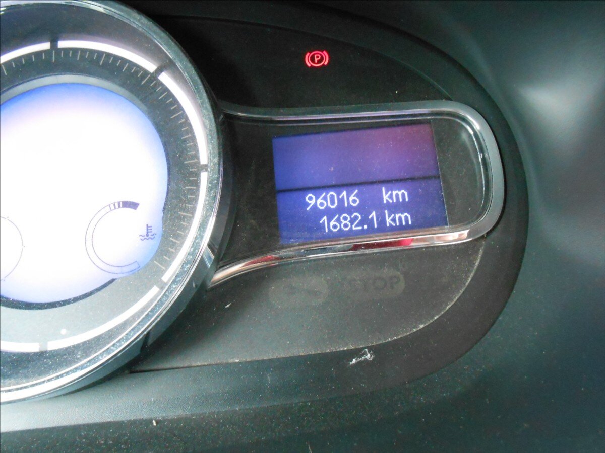 Renault Fluence Sedan / Limuzína 1,6 l 82 kw