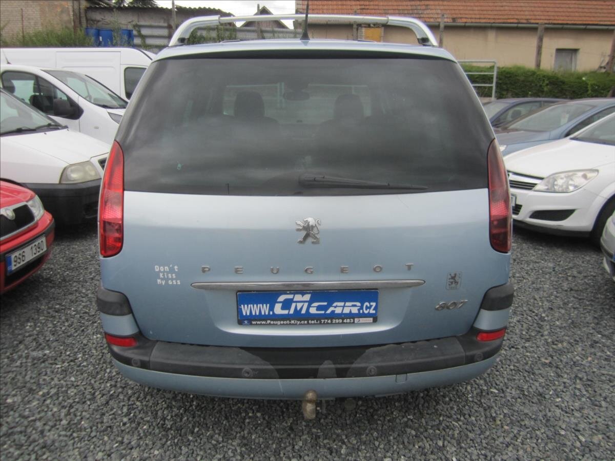 Peugeot 807 Kombi 2,2 l 94 kw