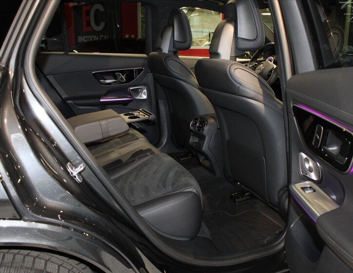 Mercedes-Benz GLC 28