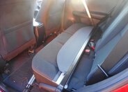 Toyota RAV4 SUV 2,0 l 111 kw