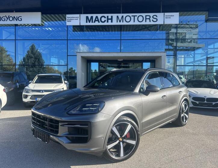 Porsche Cayenne 1