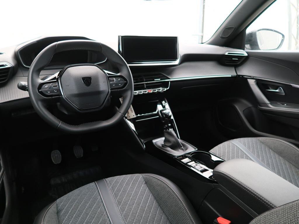 Peugeot 2008 SUV / Terénní 1,2 l 74 kw