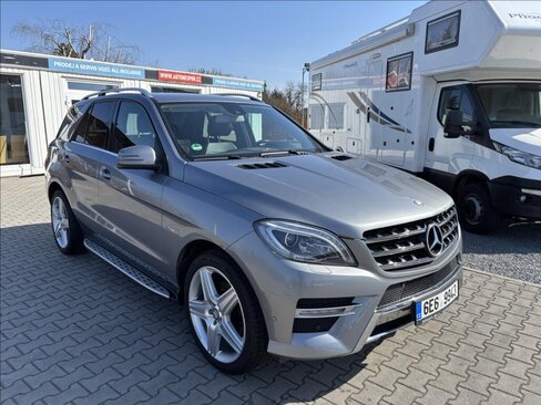 Mercedes-Benz Třídy M SUV / Terénní 3,0 l 190 kw